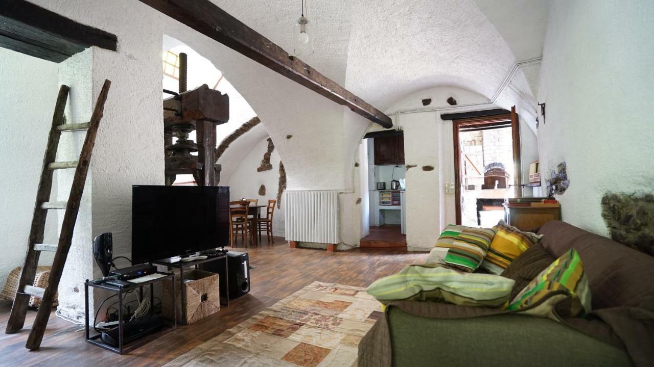 Villa Old Mill Pigna Esterno foto